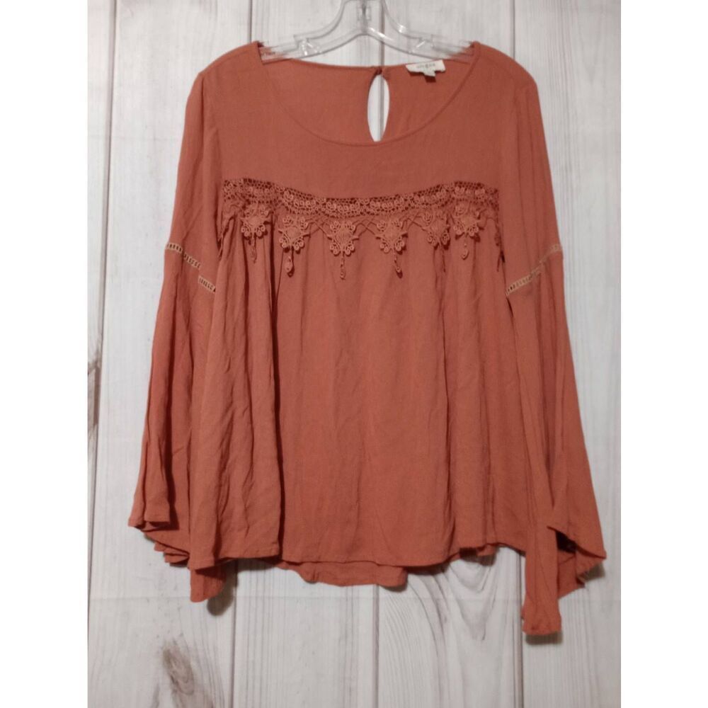 Umgee Shirt Ladies Medium Burnt Orange Long Sleeve Light Weight Crochet Details